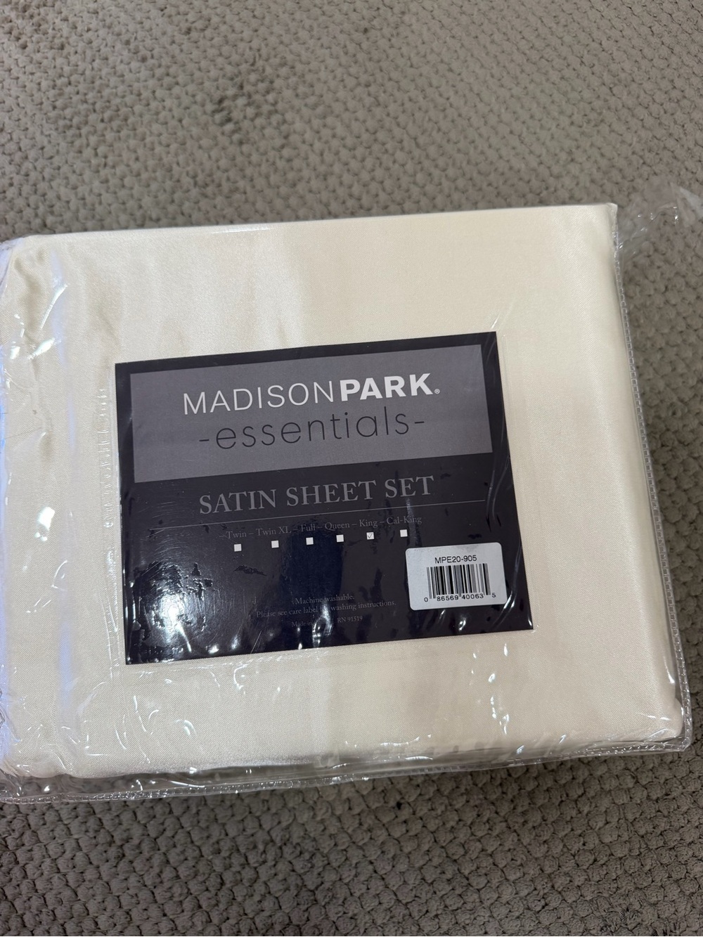 Essentials Satin Sheet Set in Ivory